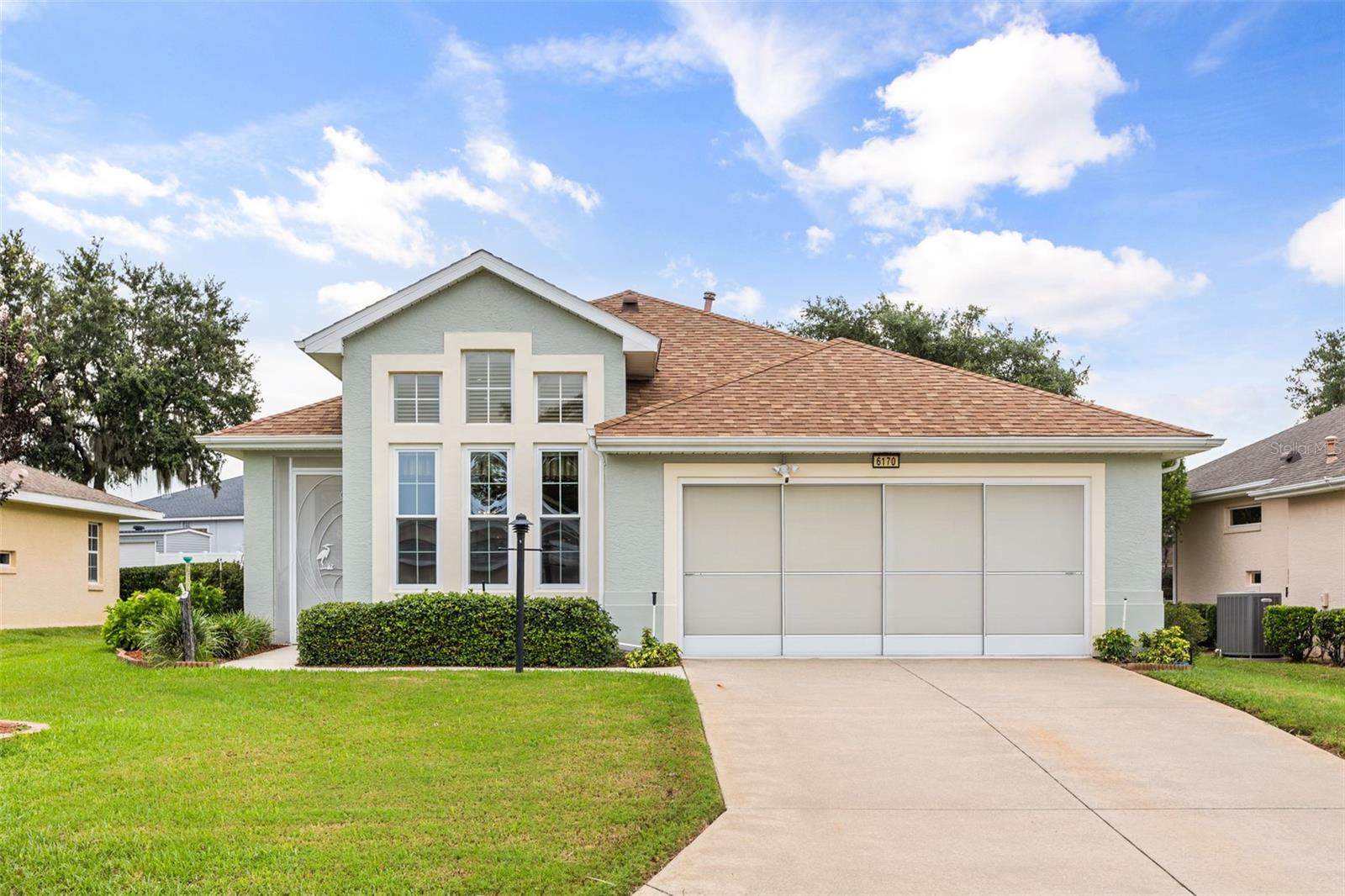 Single Family Residence in TAVARES, FL - Daniel Dourado