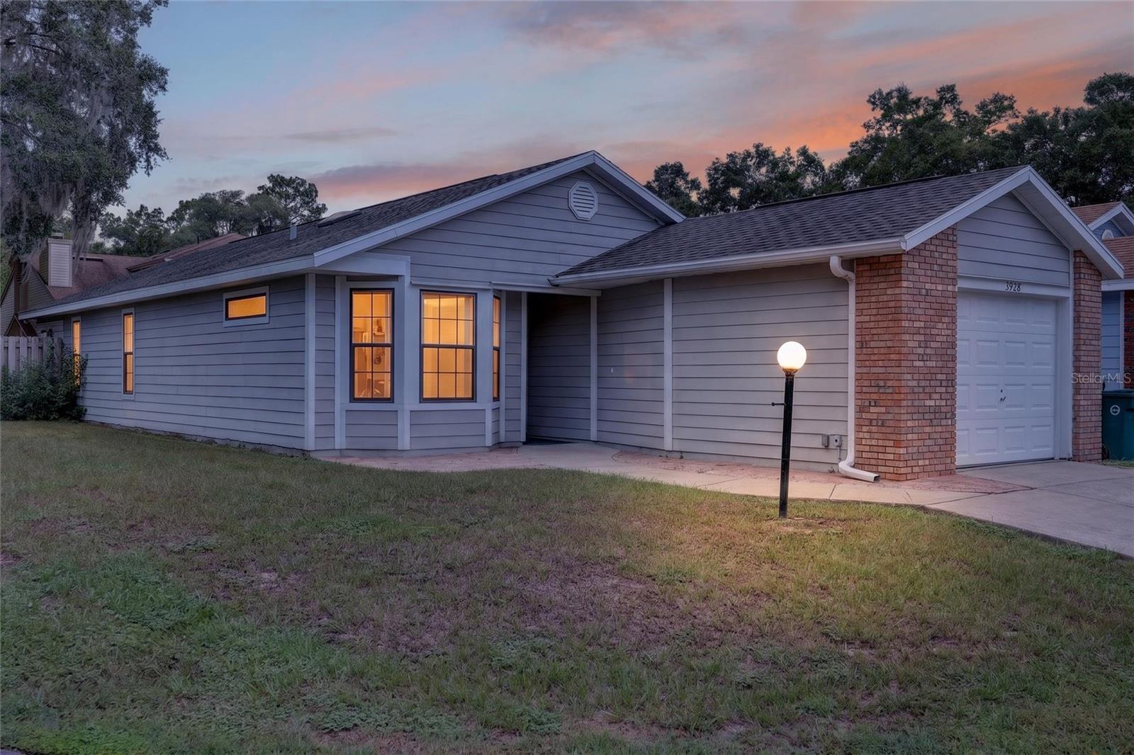 Single Family Residence in OCALA, FL - Daniel Dourado