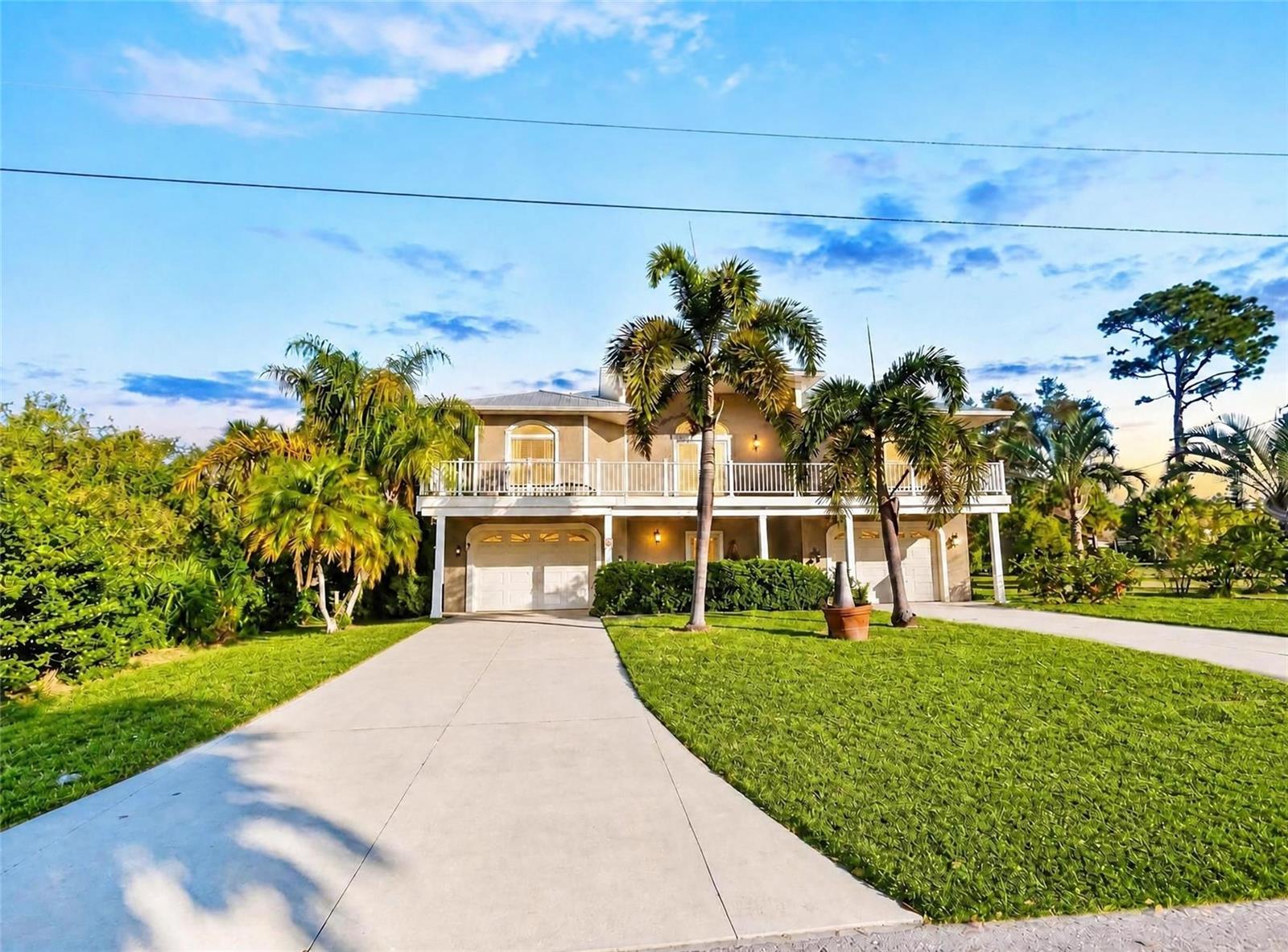 Single Family Residence in PORT CHARLOTTE, FL - Daniel Dourado
