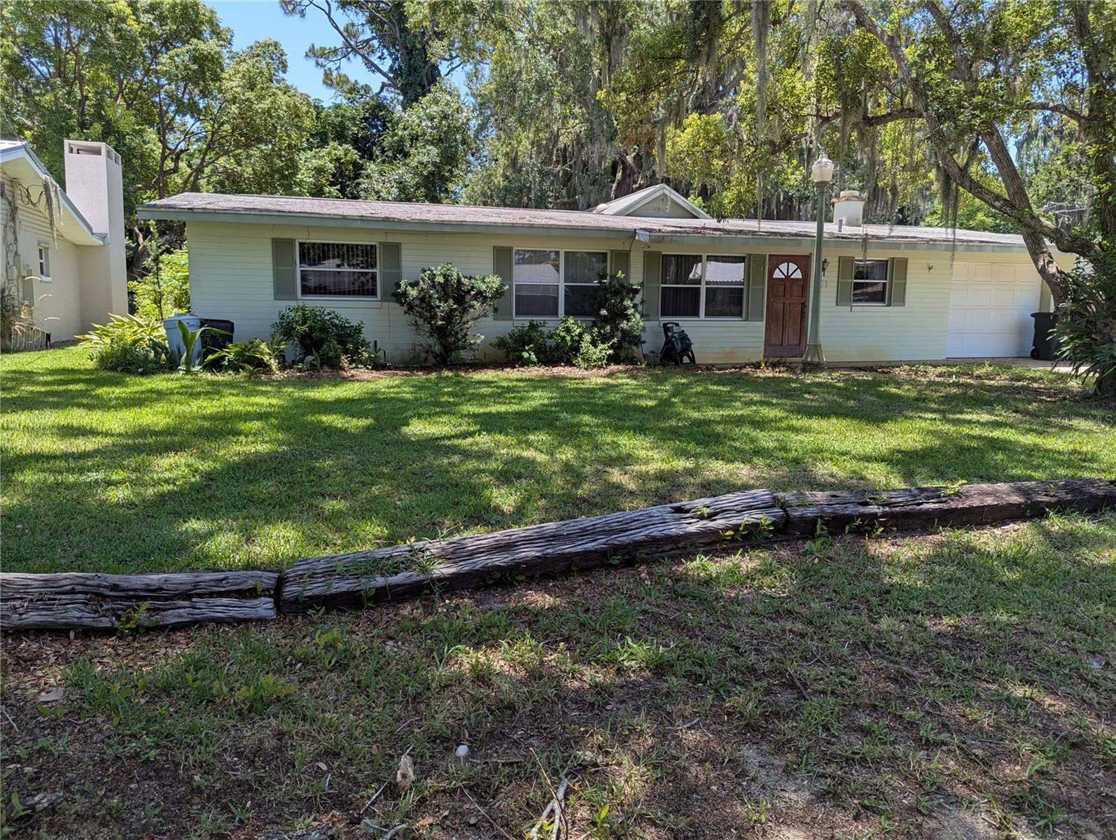 Single Family Residence in NEW SMYRNA BEACH, FL - Daniel Dourado