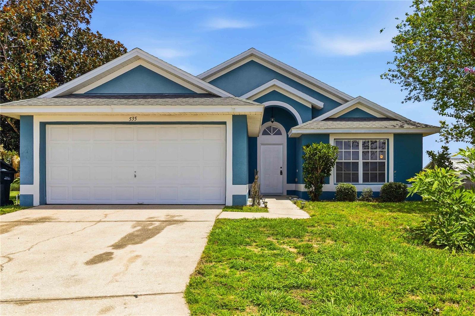 Single Family Residence in DAVENPORT, FL - Daniel Dourado