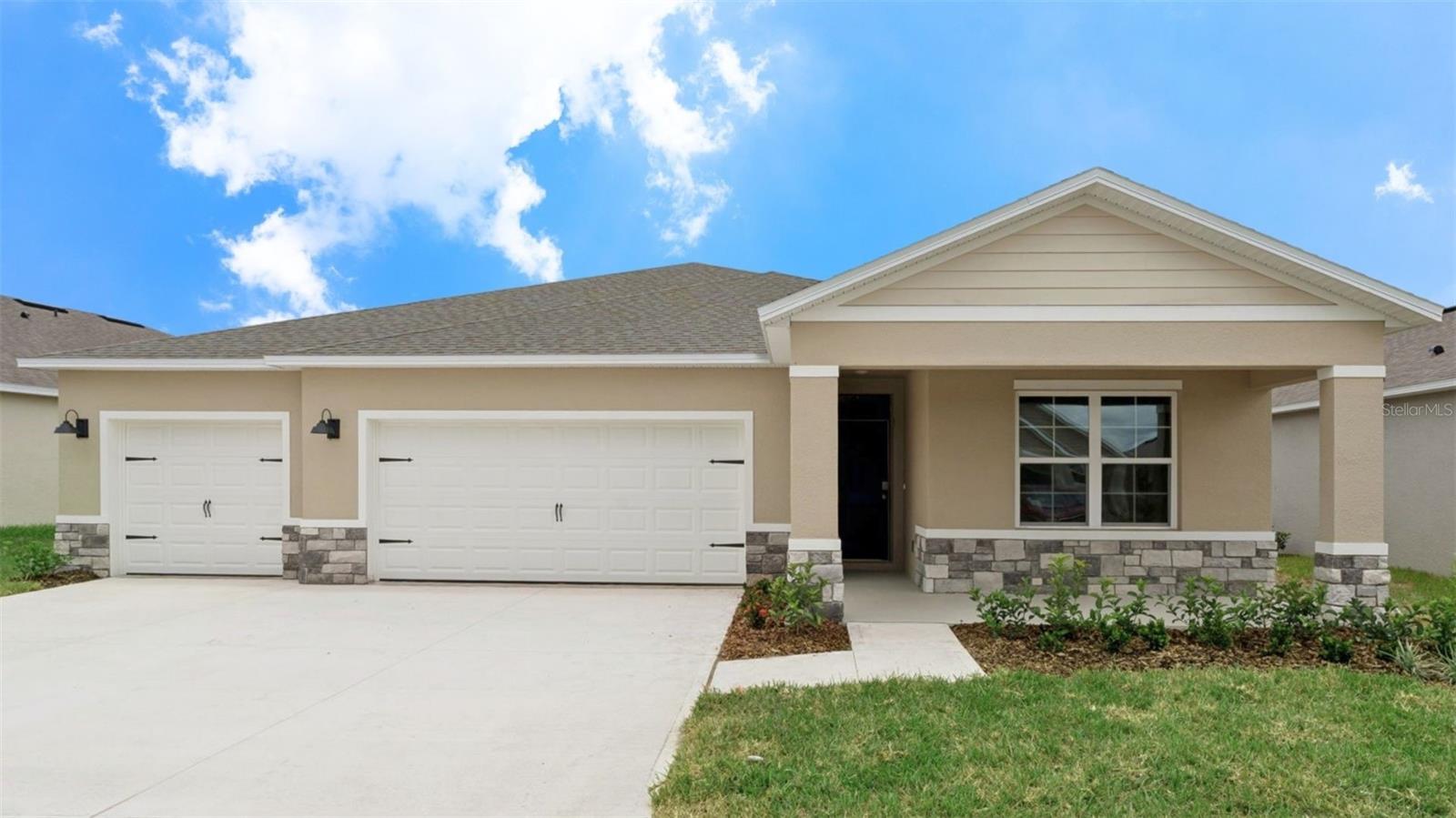Single Family Residence in ORMOND BEACH, FL - Daniel Dourado