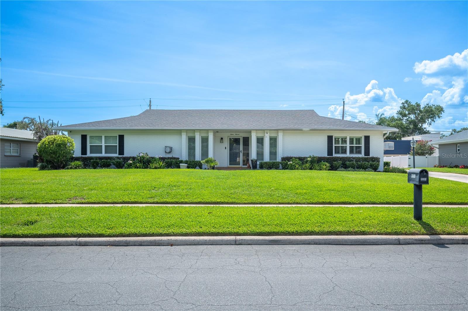 Single Family Residence in LAKELAND, FL - Daniel Dourado