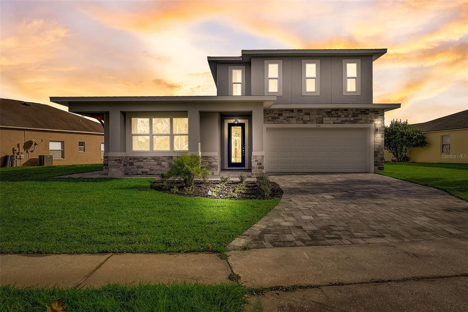 Single Family Residence in APOPKA, FL - Daniel Dourado