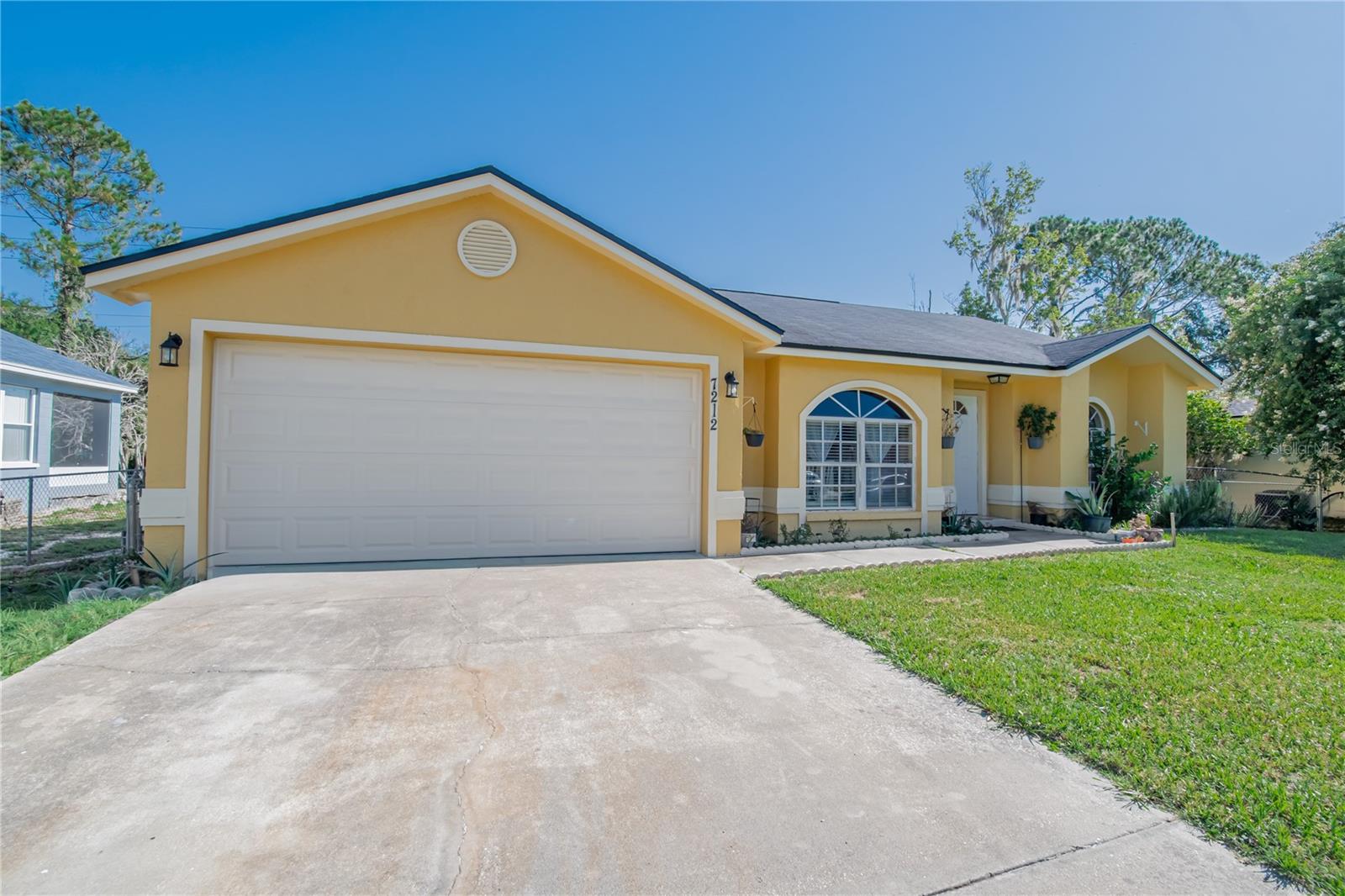 Single Family Residence in LAKELAND, FL - Daniel Dourado