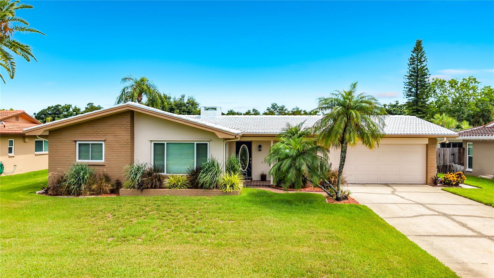 Single Family Residence em CLEARWATER, FL - Daniel Dourado