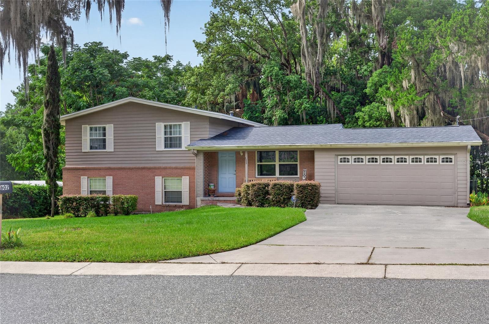 Single Family Residence in OCALA, FL - Daniel Dourado