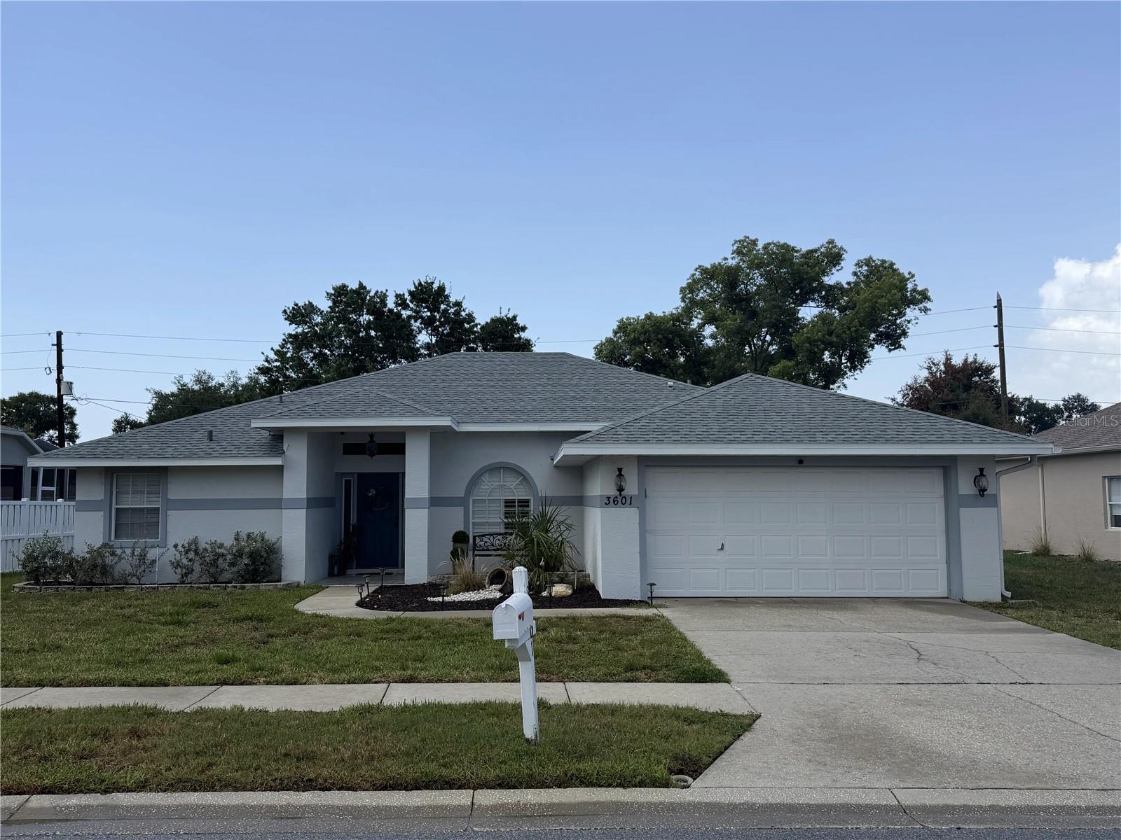 Single Family Residence em HOLIDAY, FL - Daniel Dourado