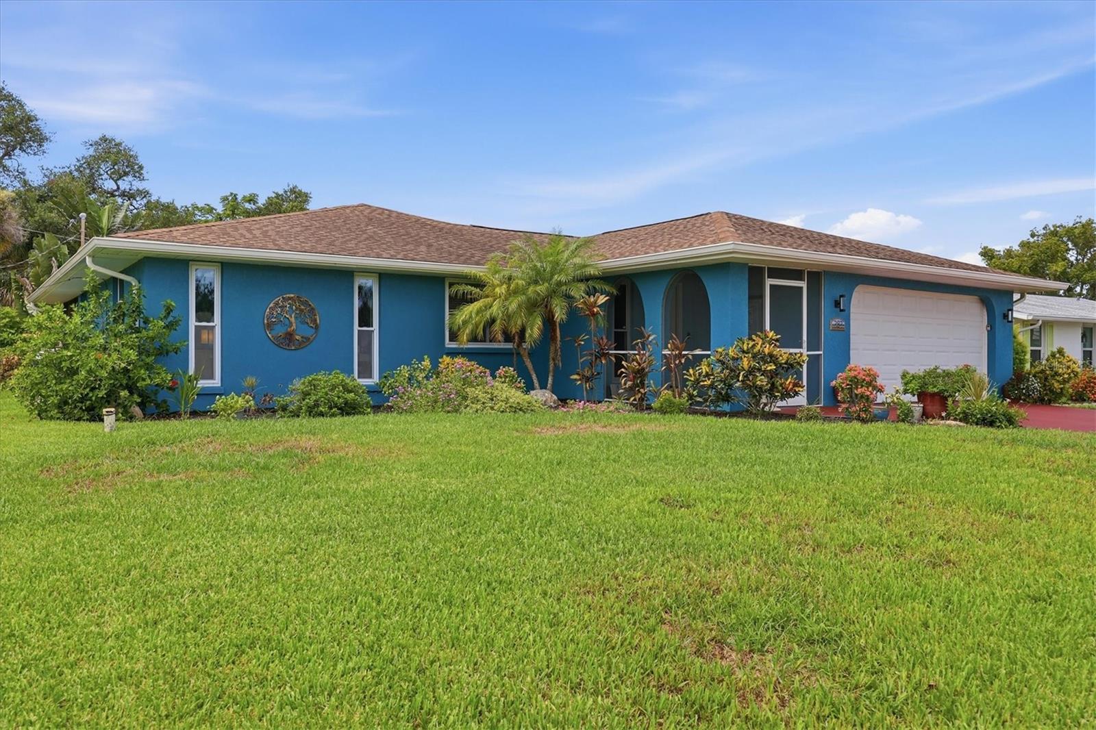 Single Family Residence in ENGLEWOOD, FL - Daniel Dourado