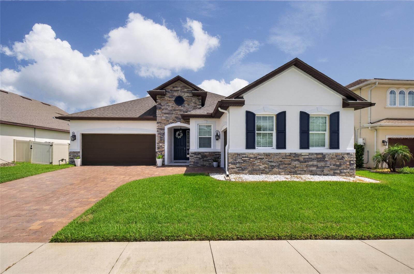 Single Family Residence em WINTER GARDEN, FL - Daniel Dourado