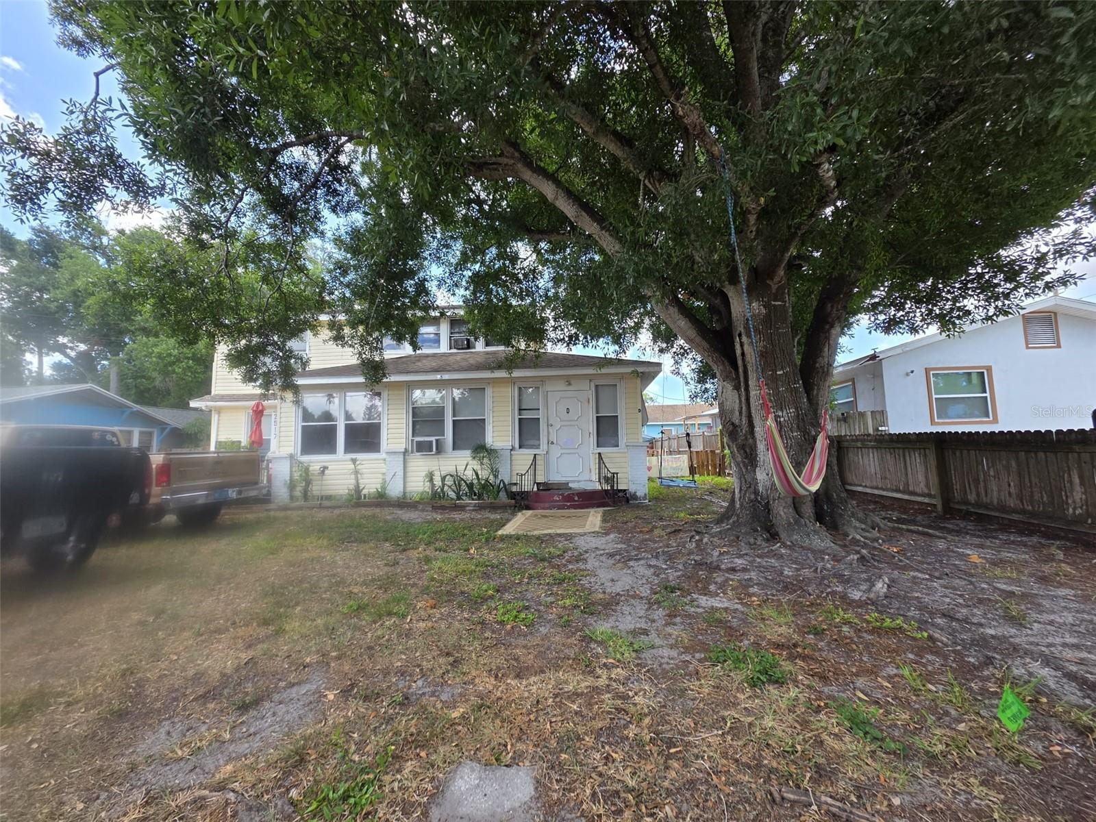 Quadruplex in BRADENTON, FL - Daniel Dourado