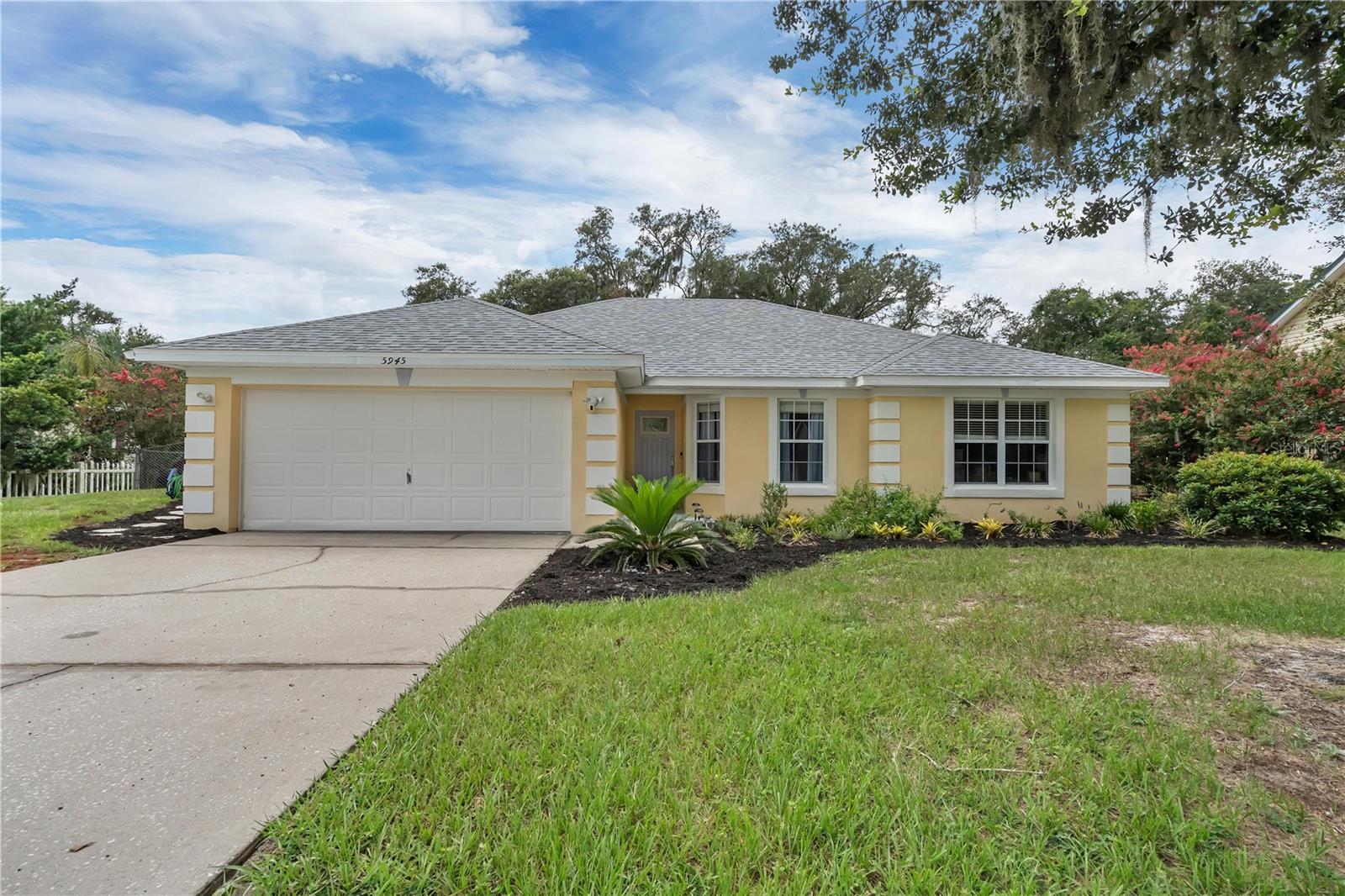 Single Family Residence in LAKELAND, FL - Daniel Dourado