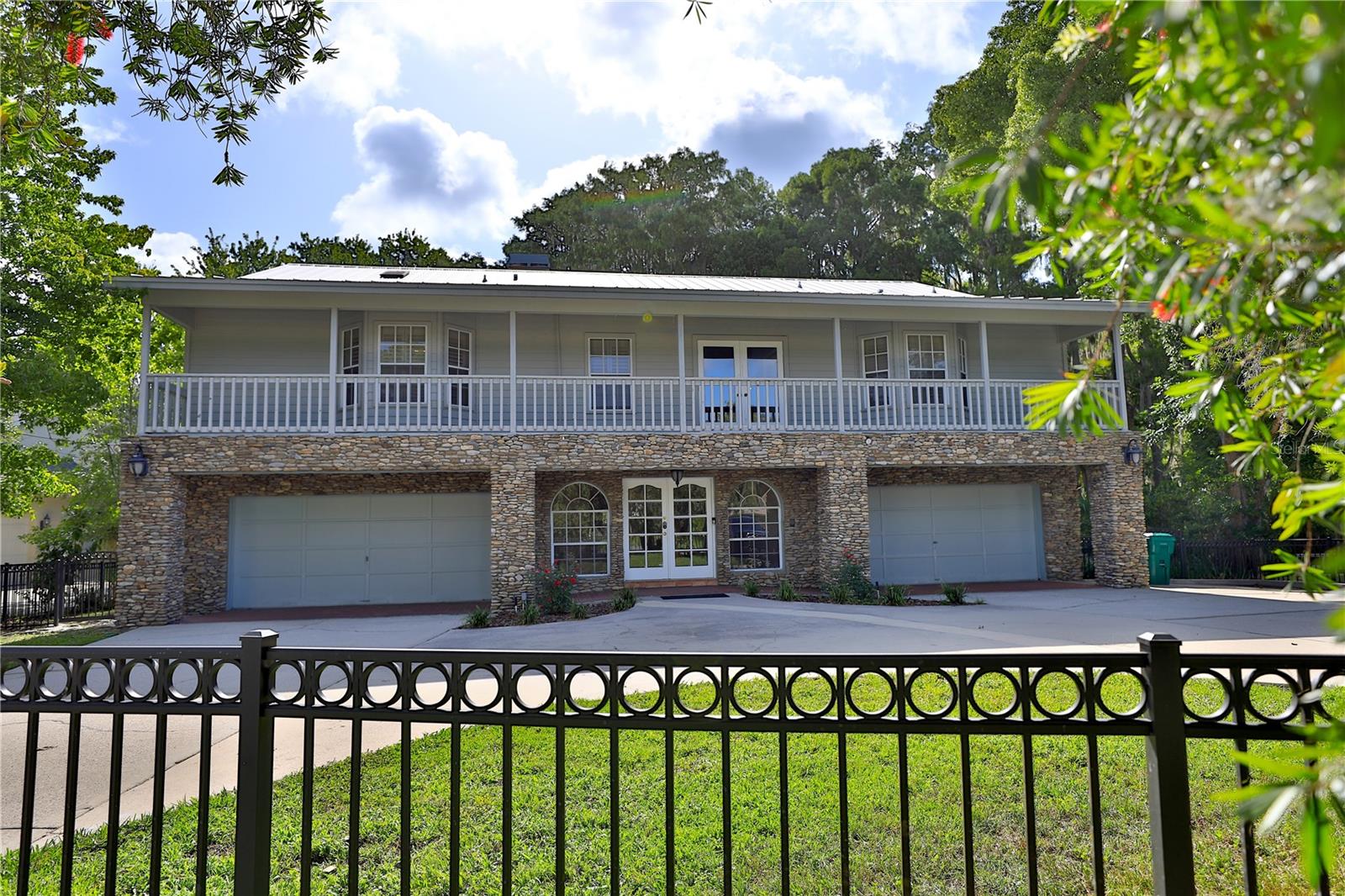 Single Family Residence in DUNNELLON, FL - Daniel Dourado