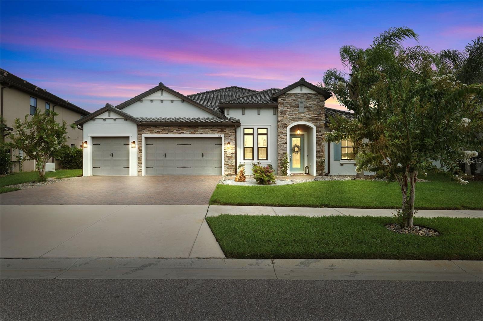 Single Family Residence in ODESSA, FL - Daniel Dourado