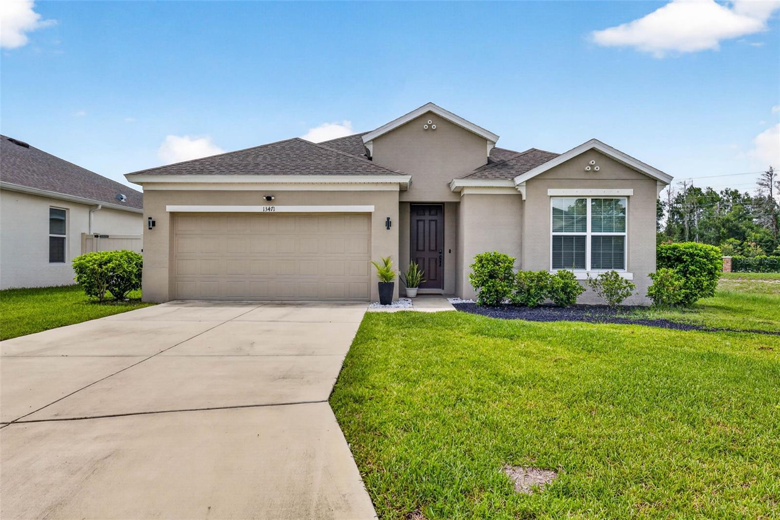 Single Family Residence in HUDSON, FL - Daniel Dourado