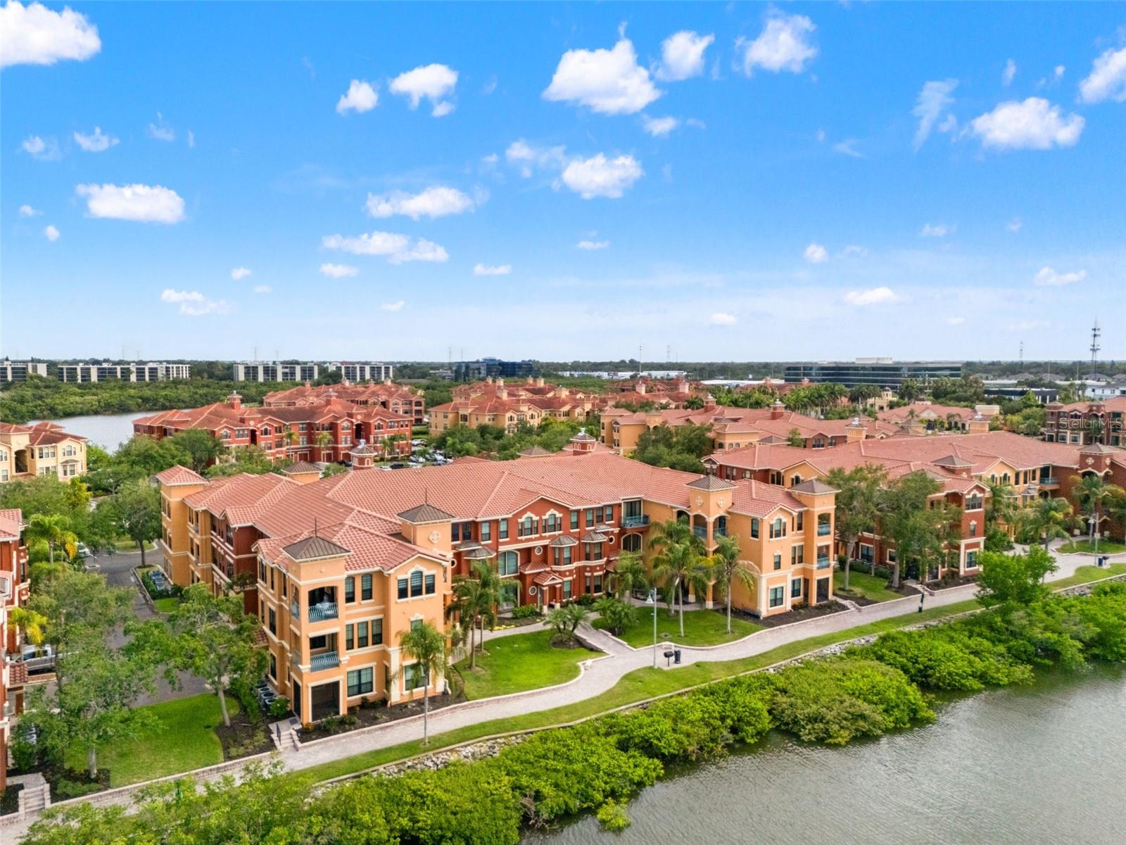 Condominium em CLEARWATER, FL - Daniel Dourado