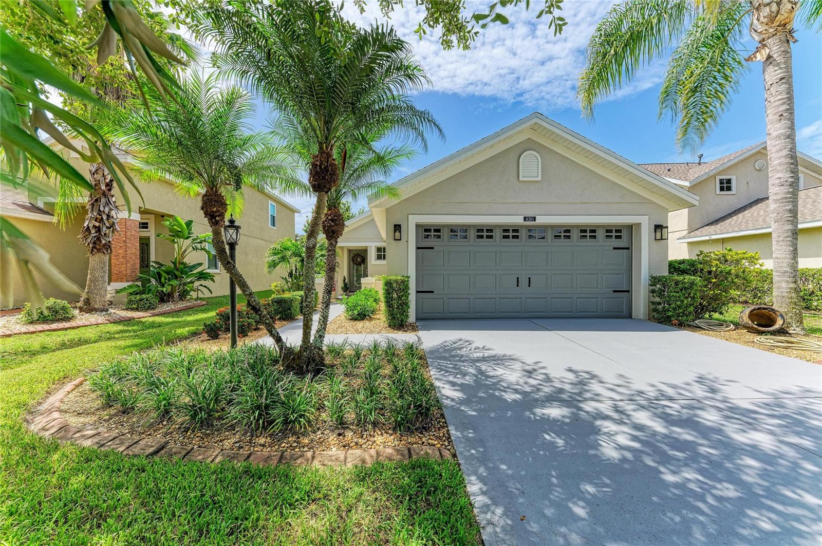Single Family Residence in LAKEWOOD RANCH, FL - Daniel Dourado