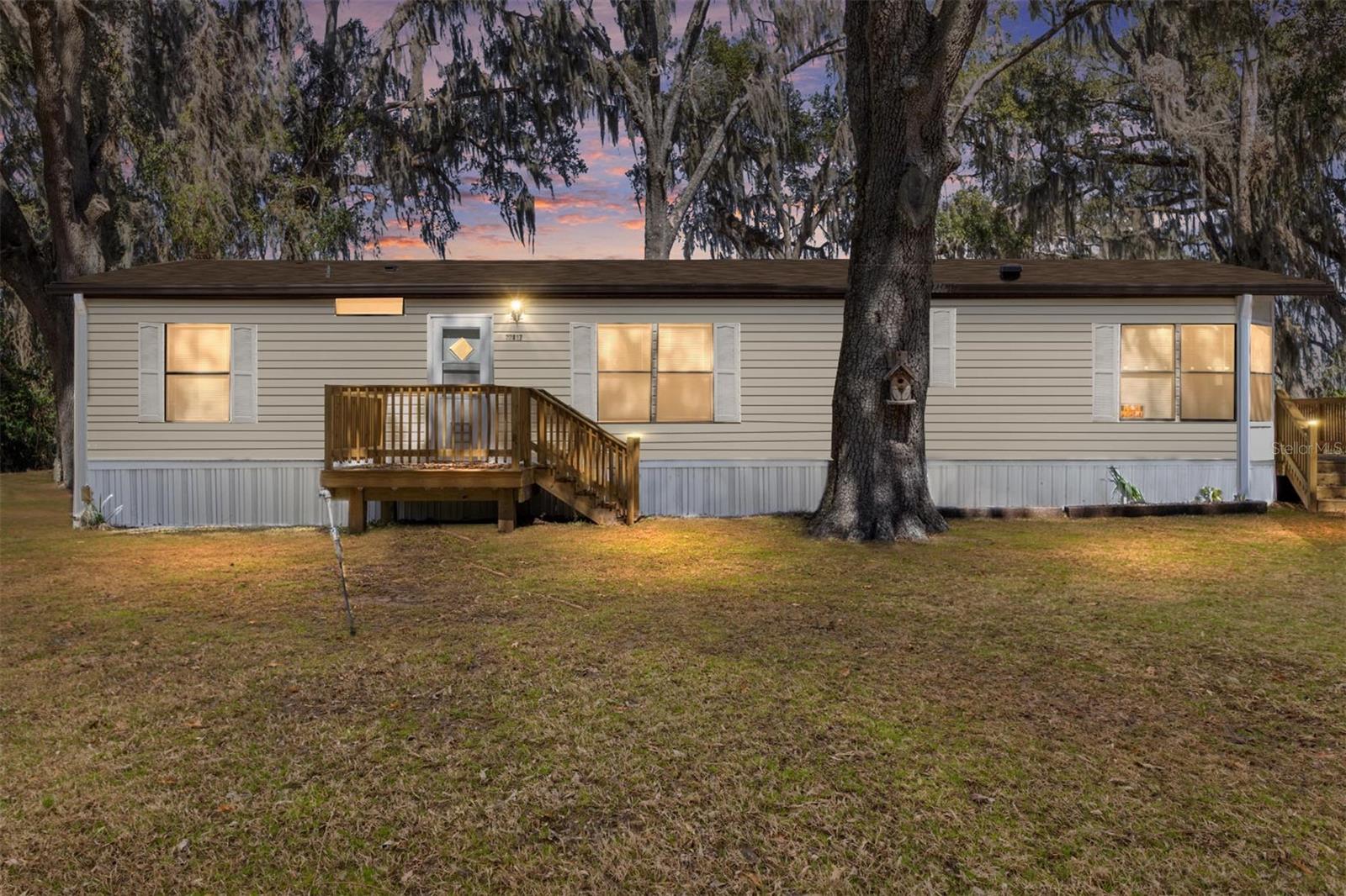 Manufactured Home in DUNNELLON, FL - Daniel Dourado