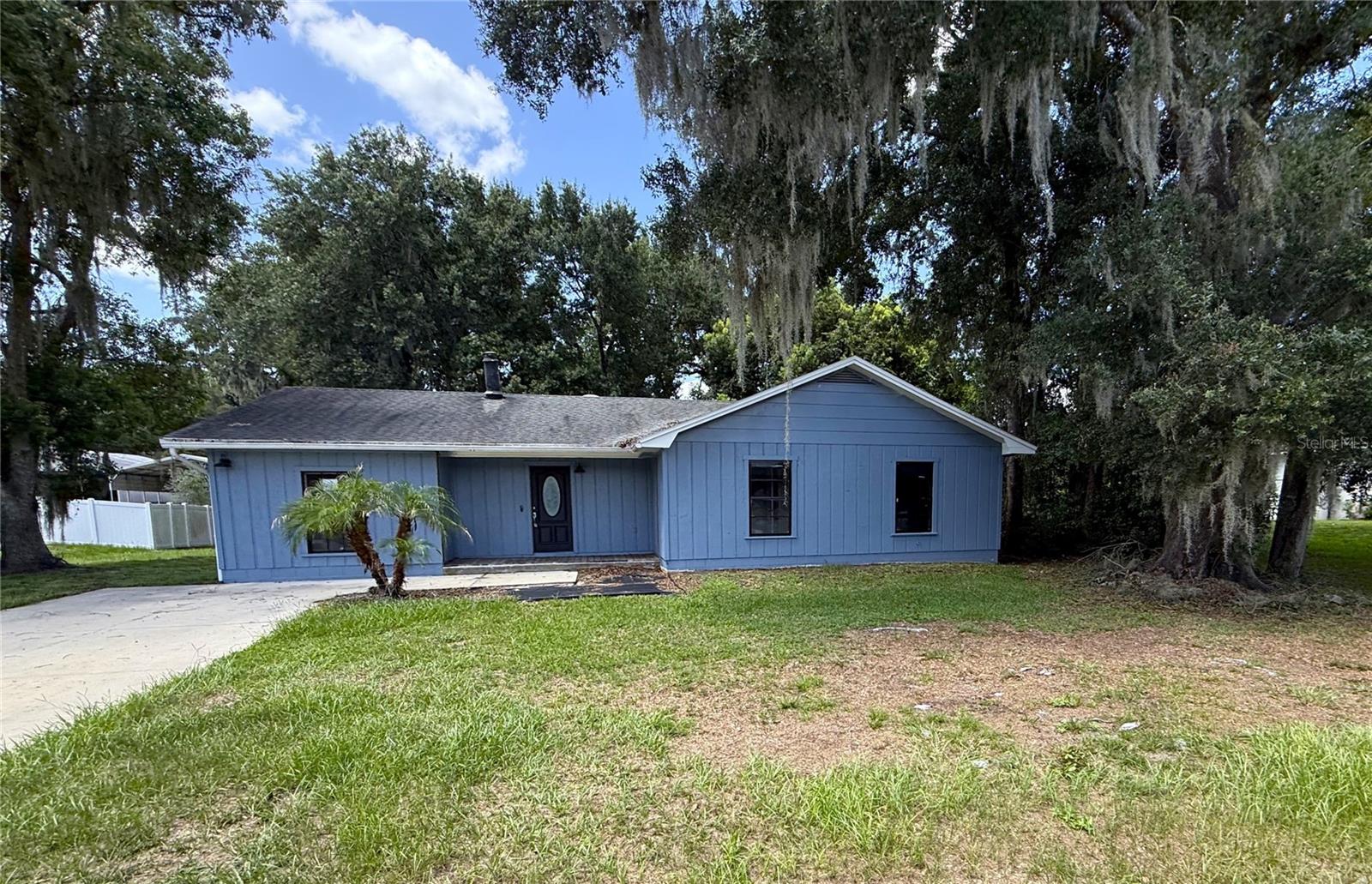 Single Family Residence in LAKELAND, FL - Daniel Dourado