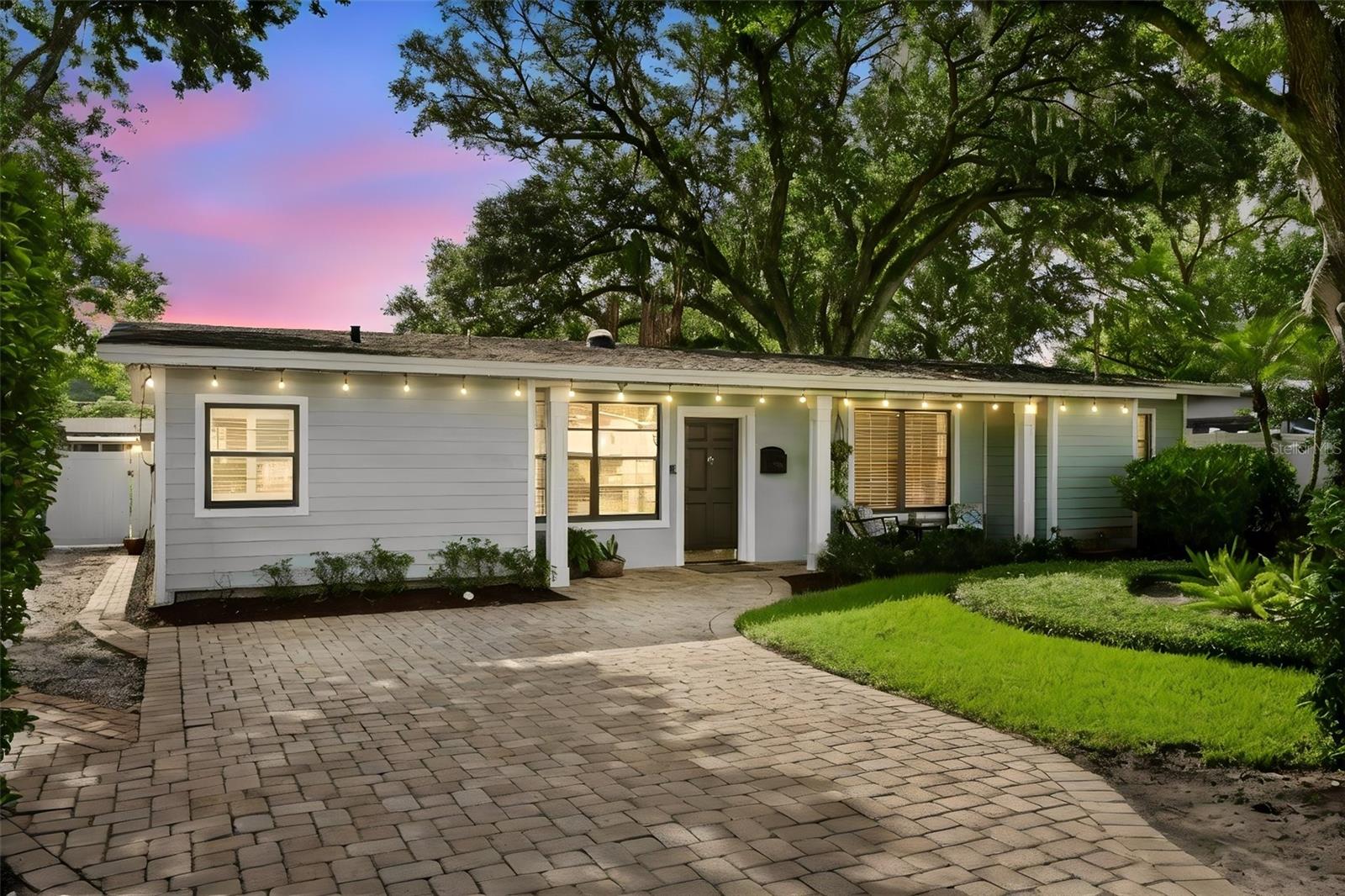 Single Family Residence in WINTER PARK, FL - Daniel Dourado
