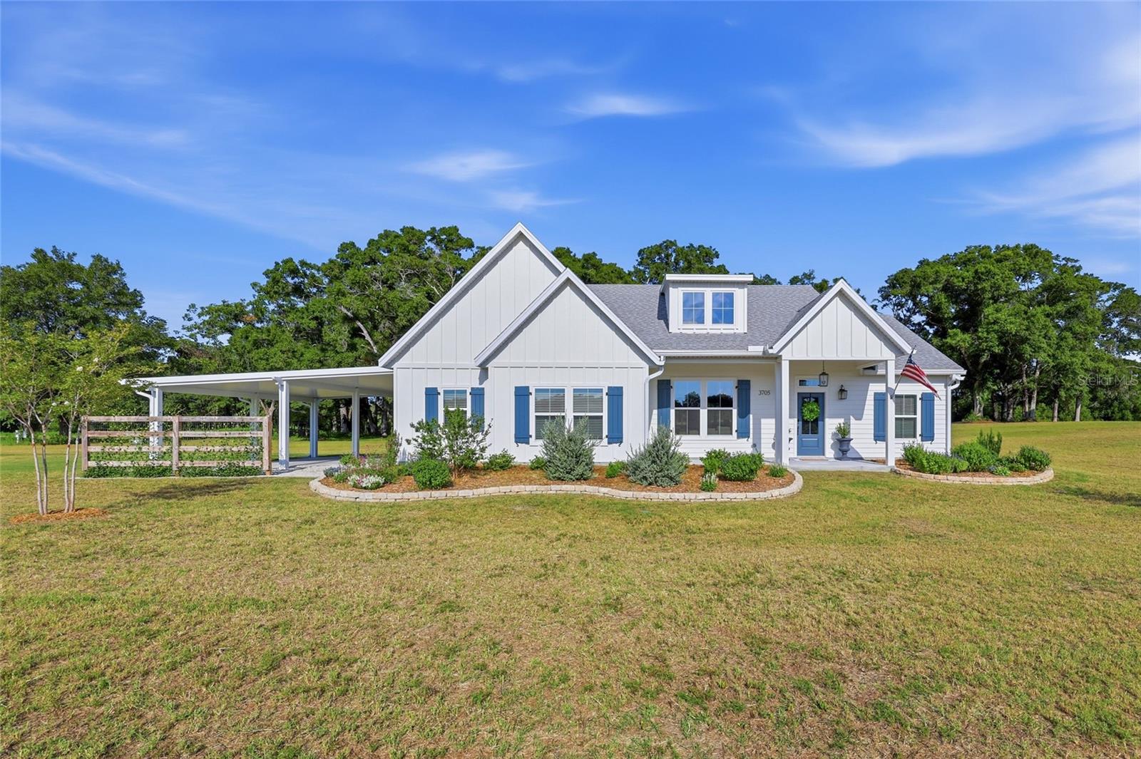 Single Family Residence em BELL, FL - Daniel Dourado