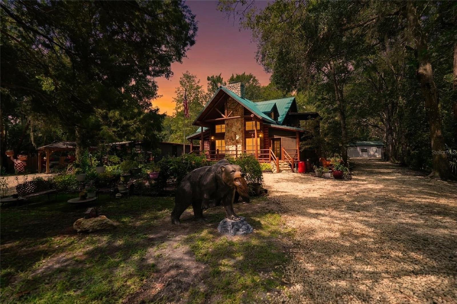 Single Family Residence in HOMOSASSA, FL - Daniel Dourado