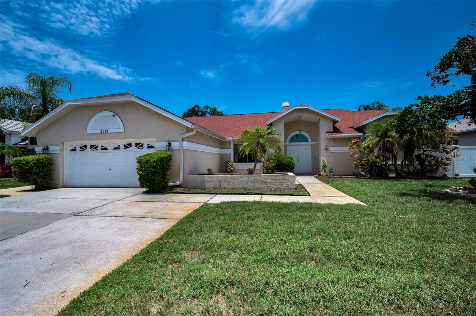 Single Family Residence in DUNEDIN, FL - Daniel Dourado