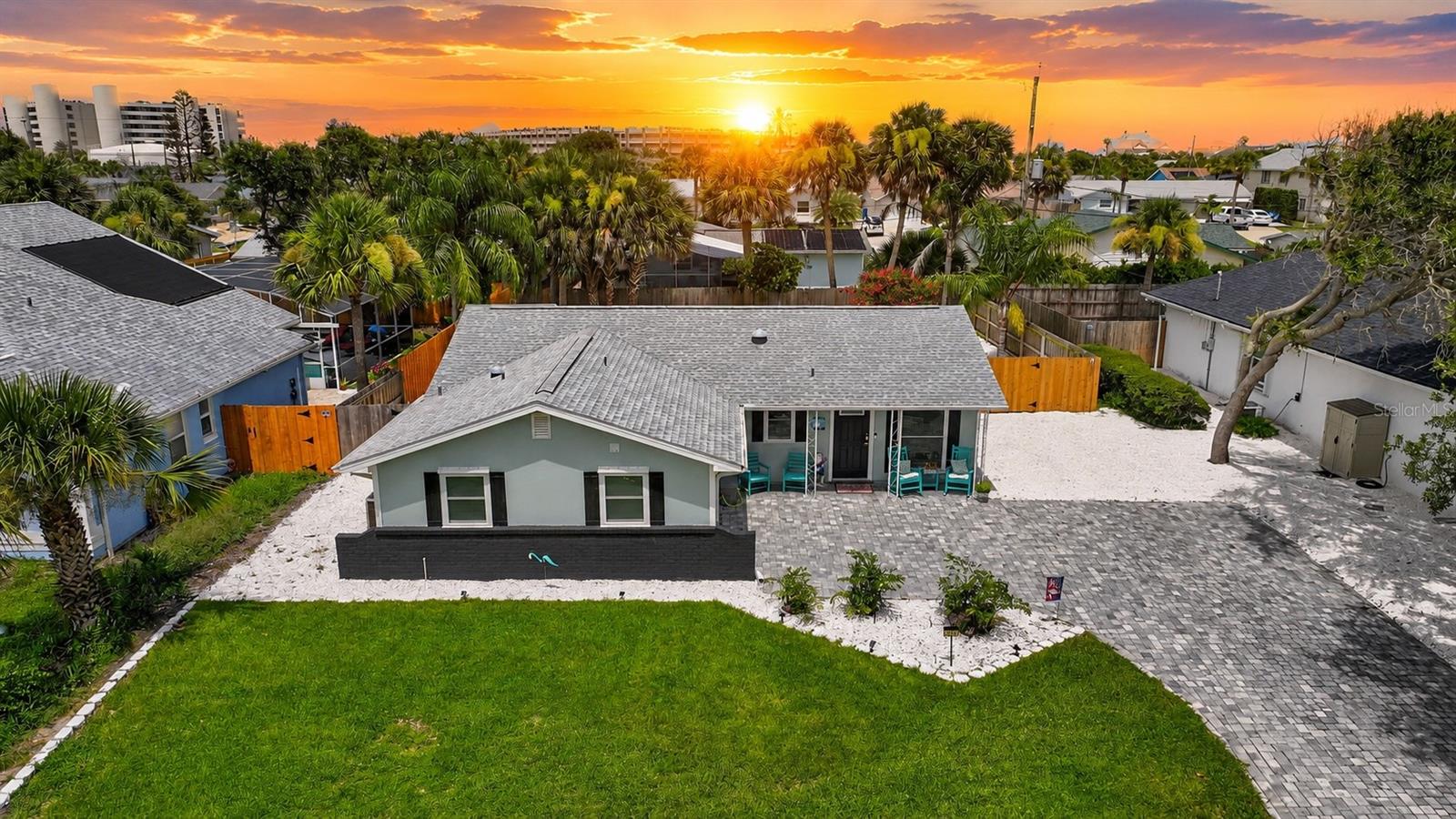 Single Family Residence in NEW SMYRNA BEACH, FL - Daniel Dourado