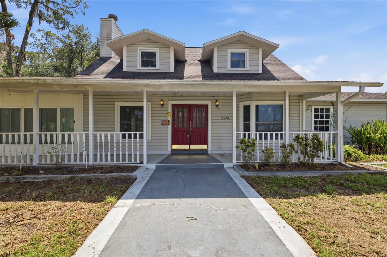 Single Family Residence in WIMAUMA, FL - Daniel Dourado