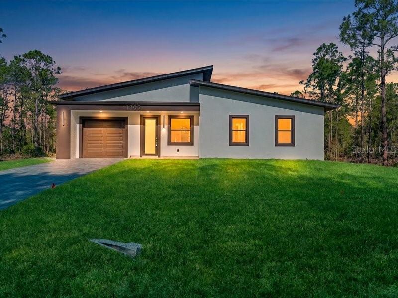 Single Family Residence em LEHIGH ACRES, FL - Daniel Dourado