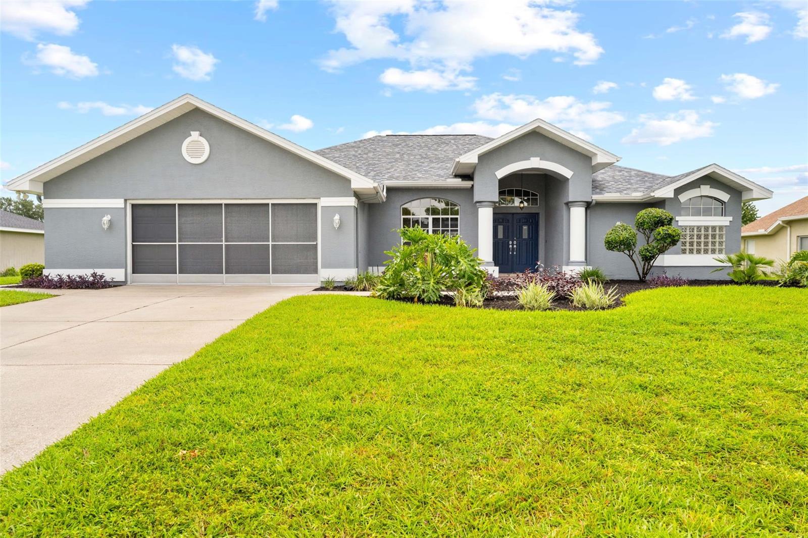 Single Family Residence em SPRING HILL, FL - Daniel Dourado