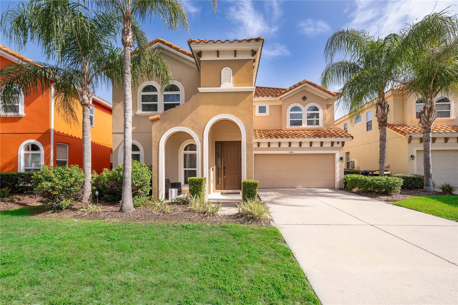 Single Family Residence in DAVENPORT, FL - Daniel Dourado