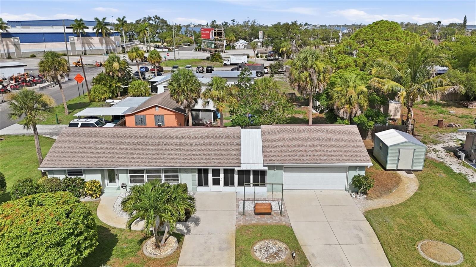 Single Family Residence in ENGLEWOOD, FL - Daniel Dourado