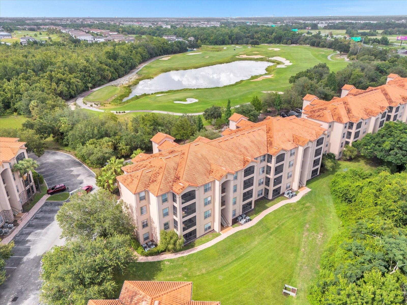 Condominium in DAVENPORT, FL - Daniel Dourado