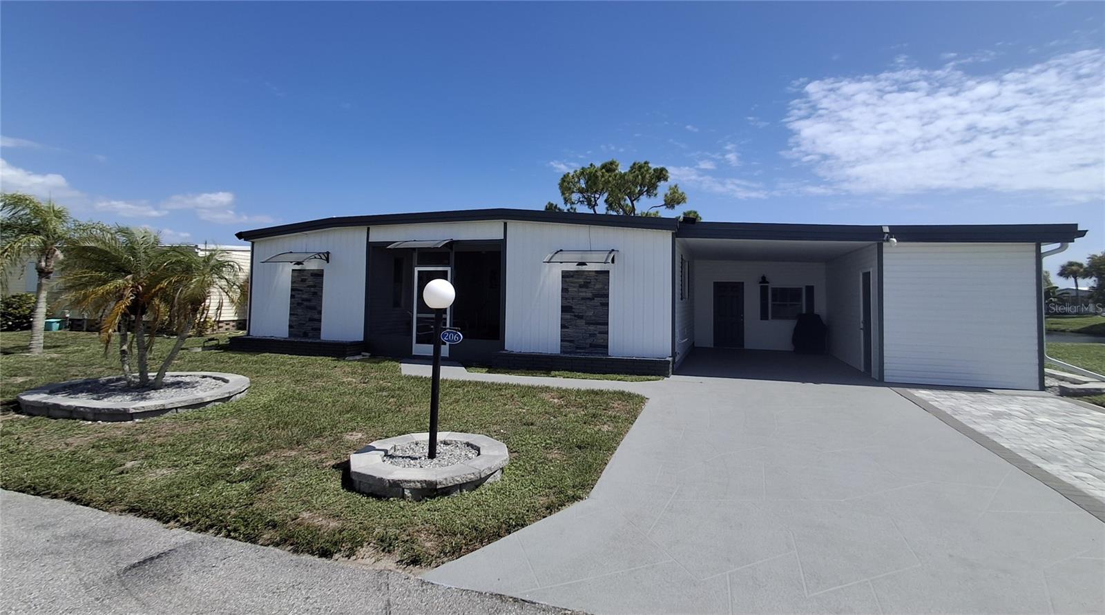 Manufactured Home em NORTH PORT, FL - Daniel Dourado
