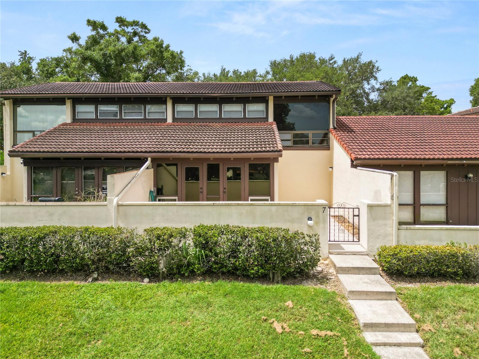 Condominium in LAKELAND, FL - Daniel Dourado