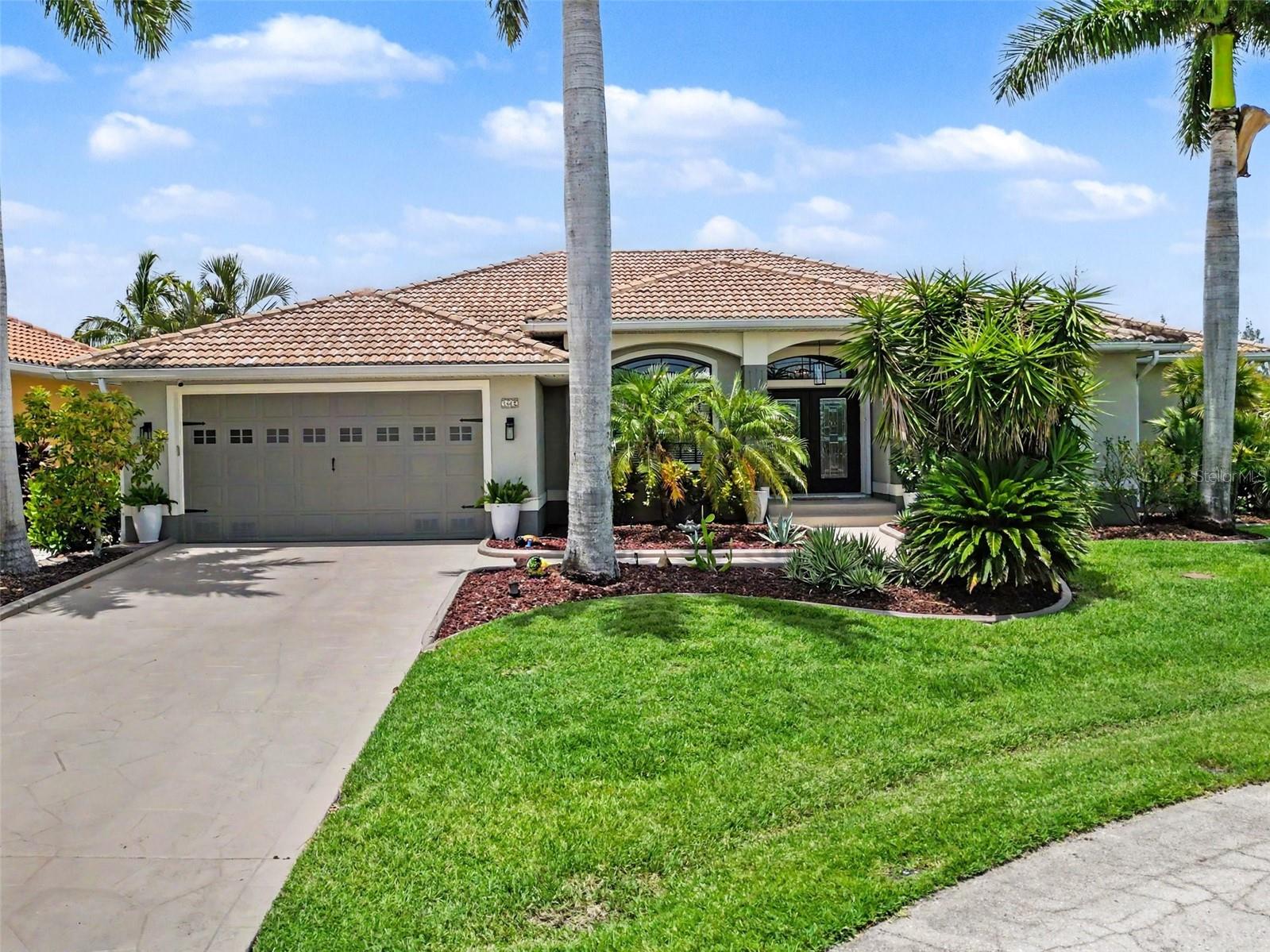 Single Family Residence em PUNTA GORDA, FL - Daniel Dourado