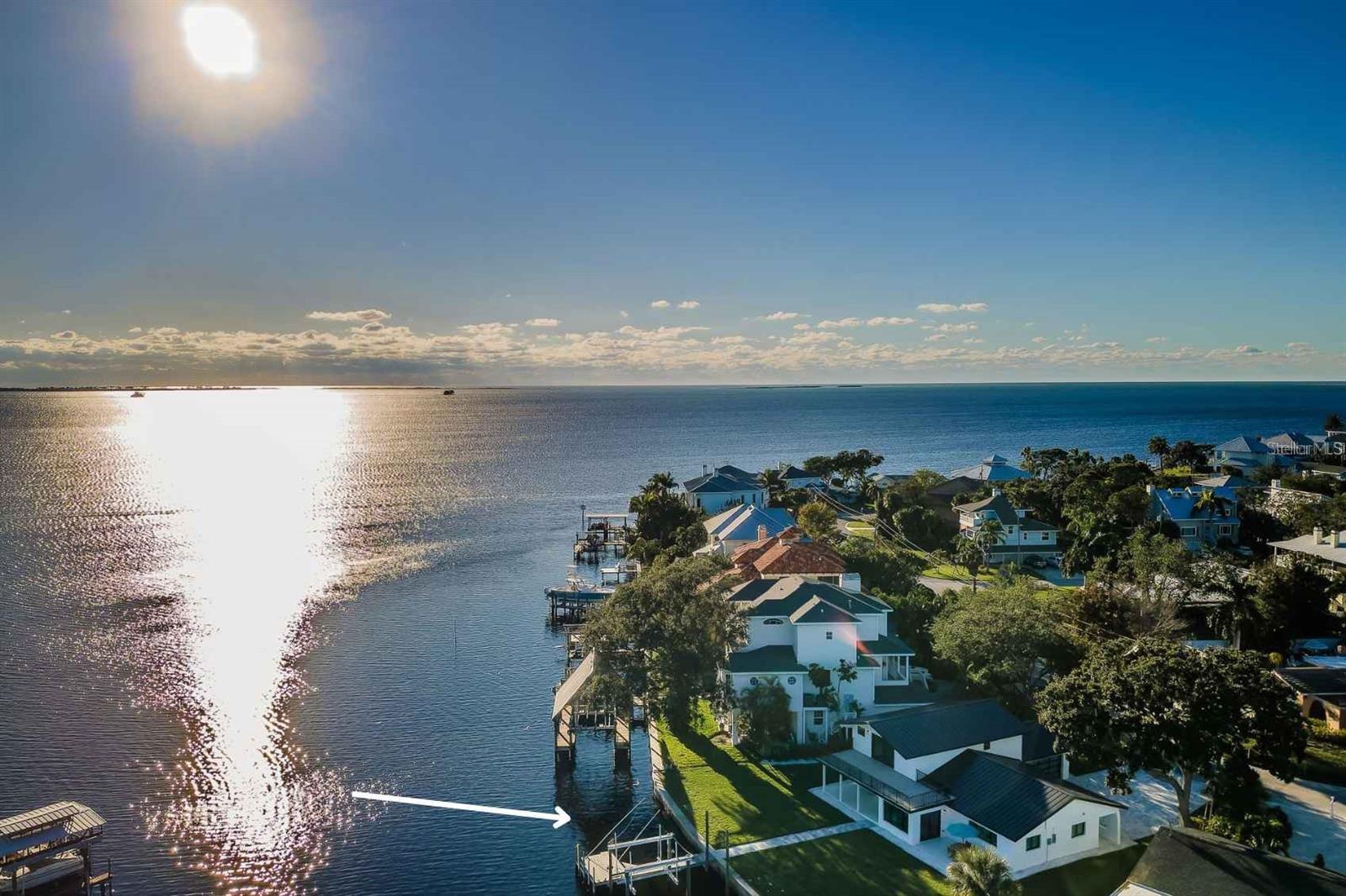 Single Family Residence in PALM HARBOR, FL - Daniel Dourado
