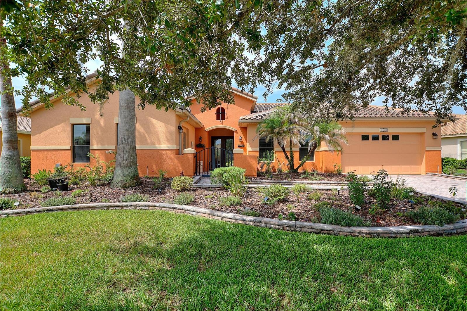 Single Family Residence in POINCIANA, FL - Daniel Dourado