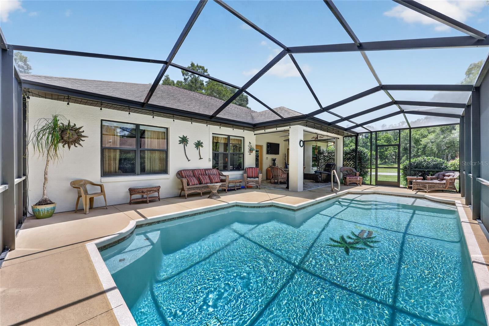 Single Family Residence in DUNNELLON, FL - Daniel Dourado