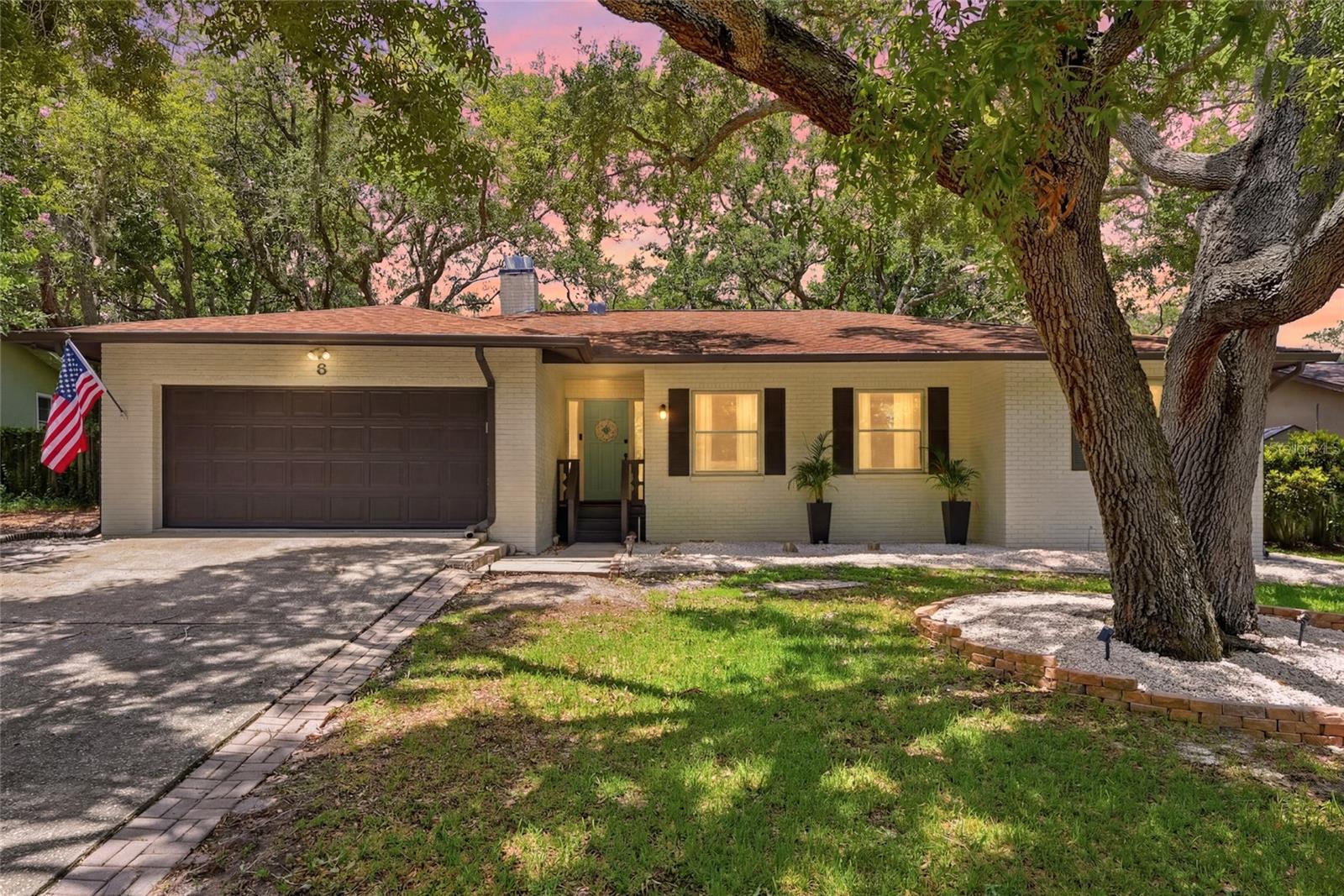 Single Family Residence em SAFETY HARBOR, FL - Daniel Dourado