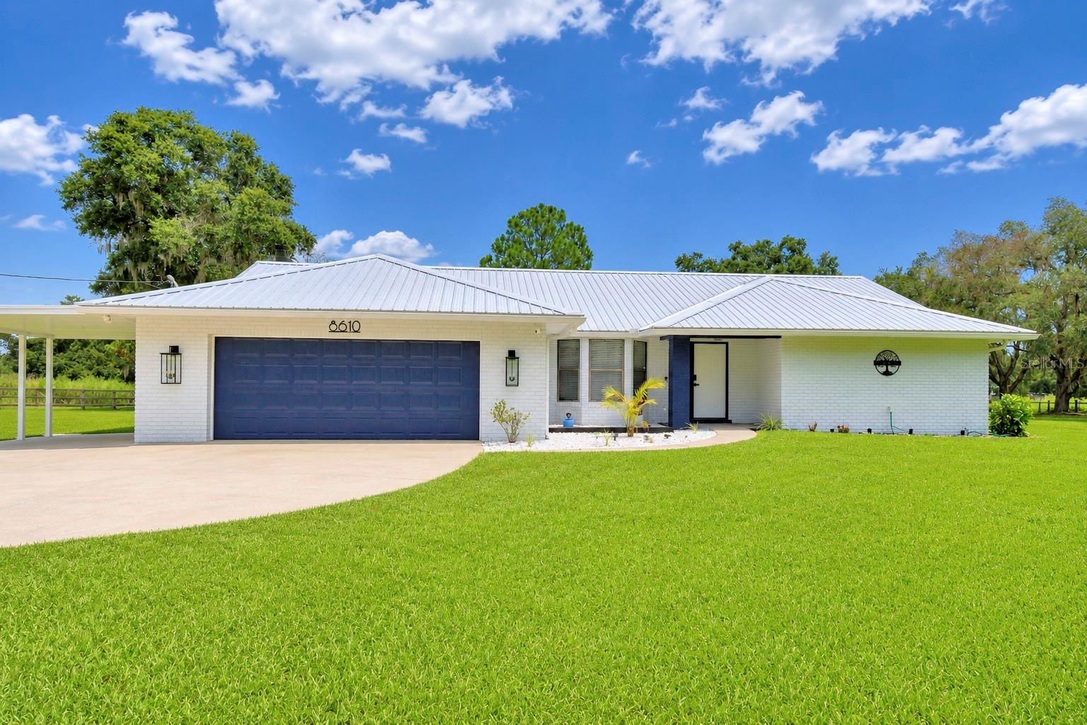 Single Family Residence in LAKELAND, FL - Daniel Dourado