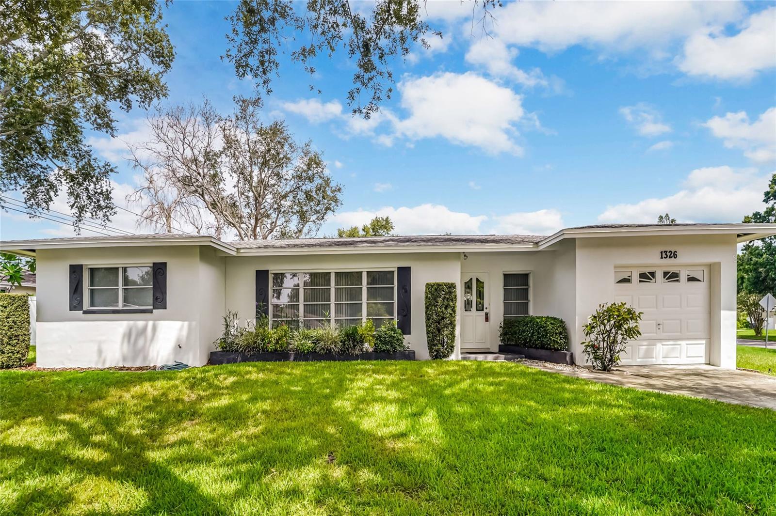 Single Family Residence em CLEARWATER, FL - Daniel Dourado