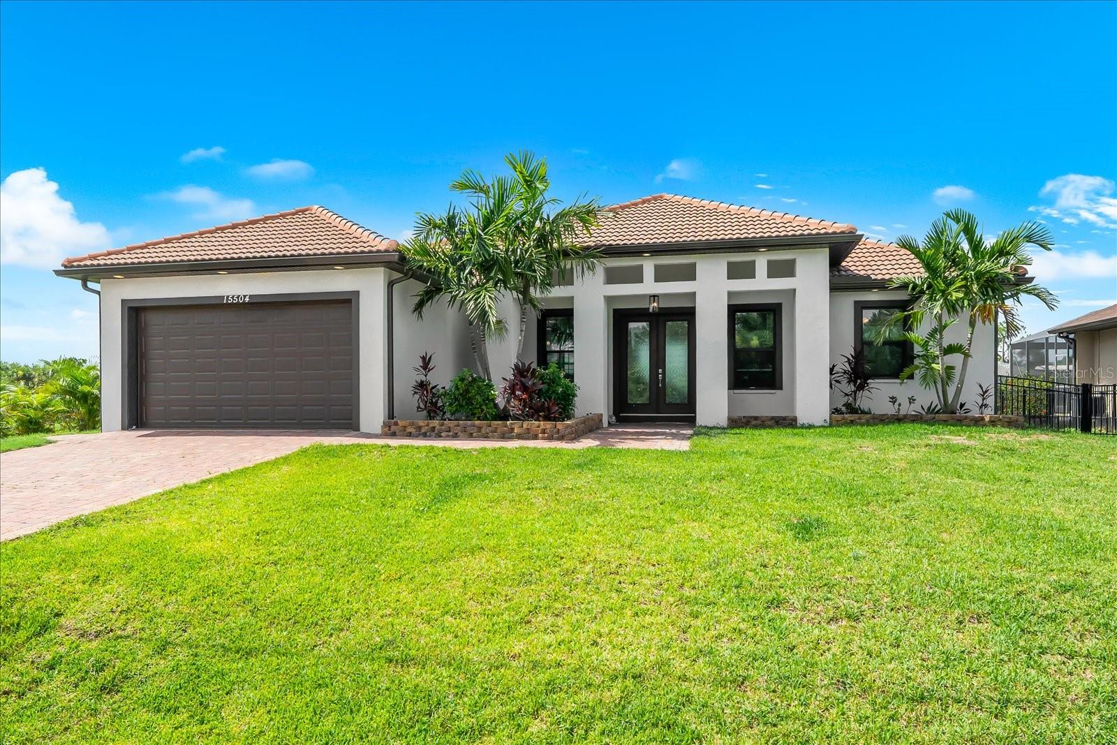 Single Family Residence in PORT CHARLOTTE, FL - Daniel Dourado