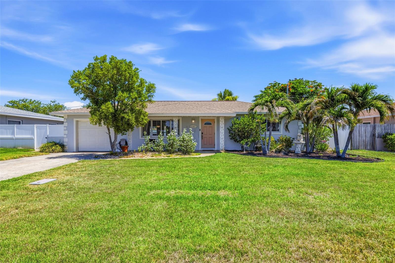 Single Family Residence em SEMINOLE, FL - Daniel Dourado