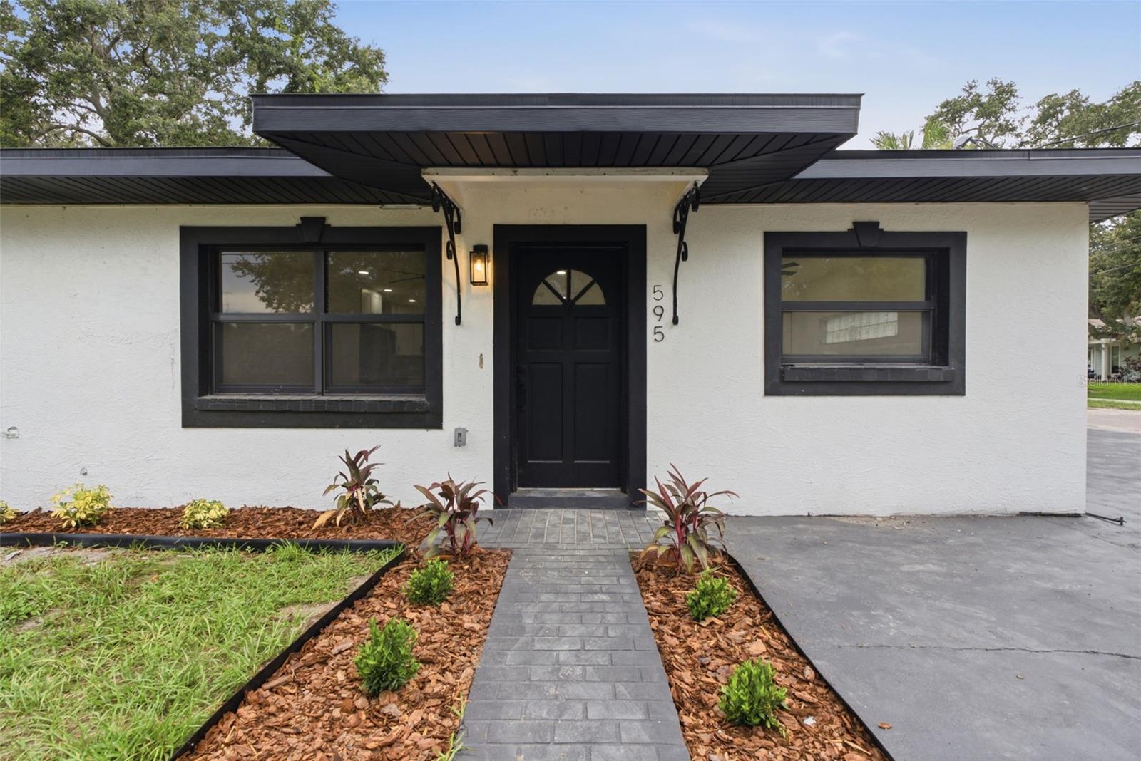 Single Family Residence em SAFETY HARBOR, FL - Daniel Dourado