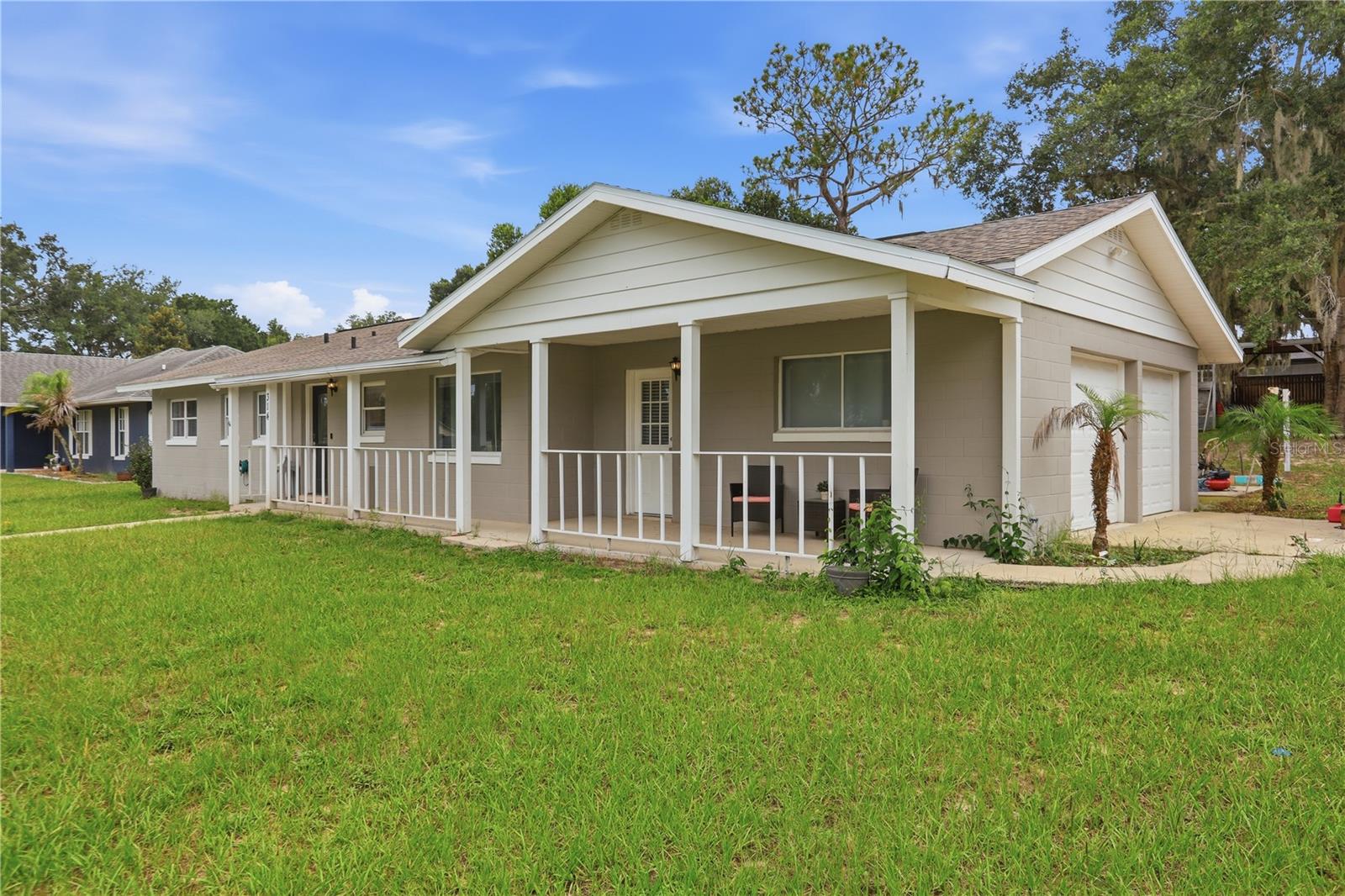 Single Family Residence in GROVELAND, FL - Daniel Dourado