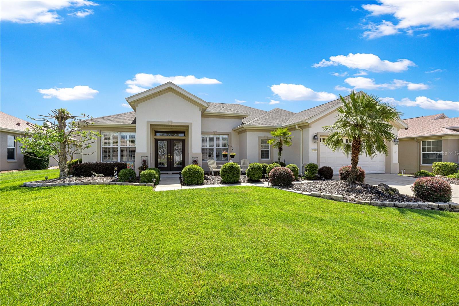 Single Family Residence in SUMMERFIELD, FL - Daniel Dourado