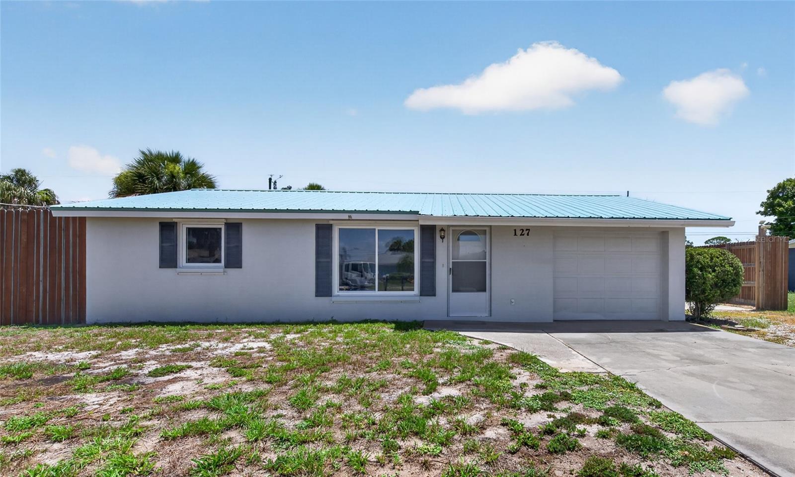 Single Family Residence in VENICE, FL - Daniel Dourado