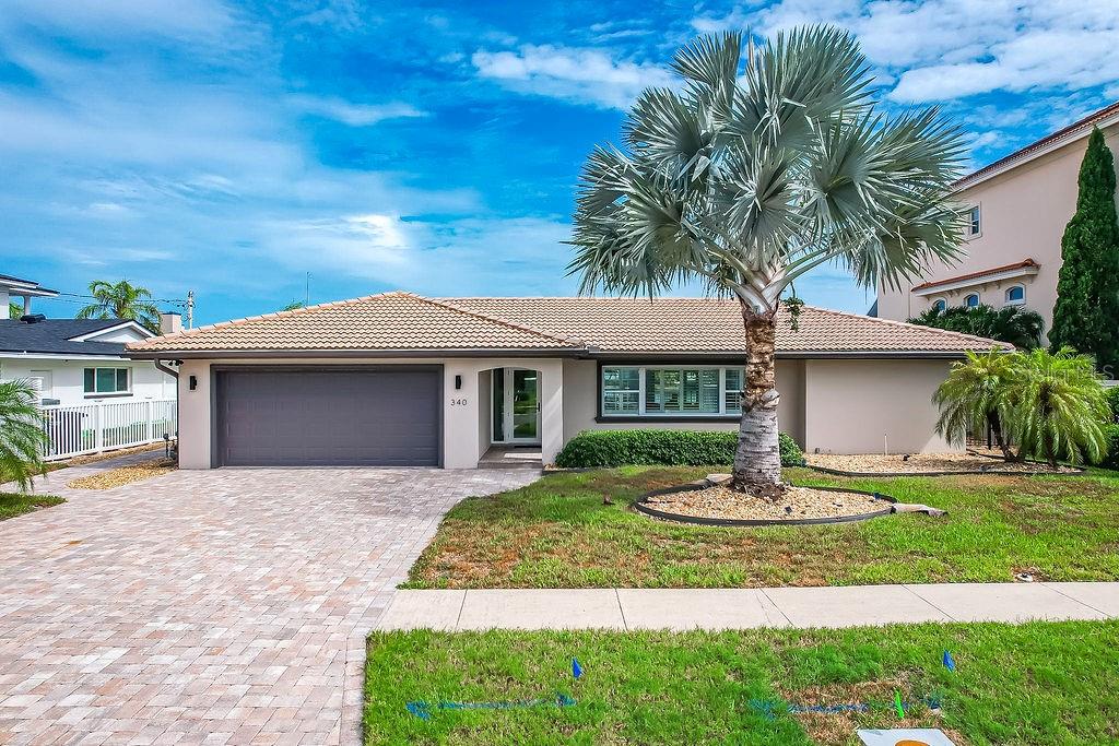 Single Family Residence em CLEARWATER BEACH, FL - Daniel Dourado